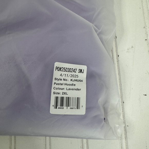 NEW Comfrt Pastel Lavender Hoodie - Picture 3 of 4